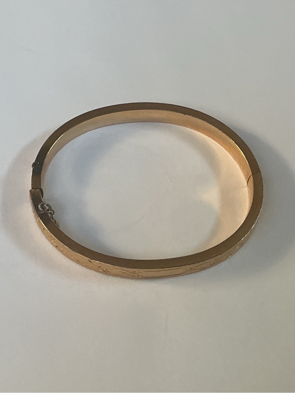 Small Bracelet, gold colored.